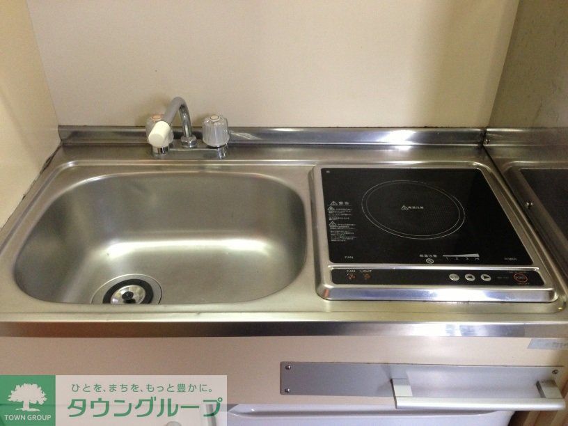 キッチン　コンロの仕様が異なる場合があります