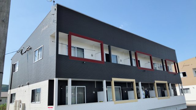 建物外観　おしゃれな外観★人気の宮崎町★