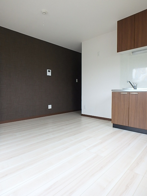 居室・リビング　写真は同型・反転タイプのお部屋です☆
