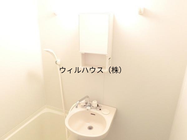 洗面設備　洗面台付き！