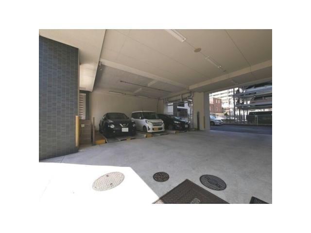 駐車場　駐車場