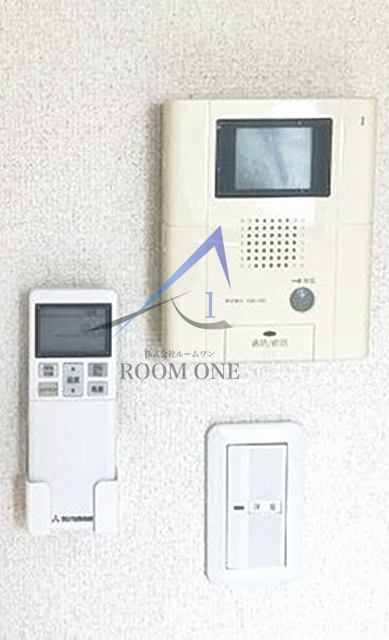 セキュリティ　モニター付きインターホンです。