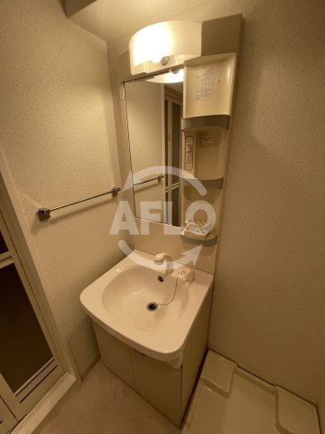 洗面設備　コスモ梅田WEST　洗面台