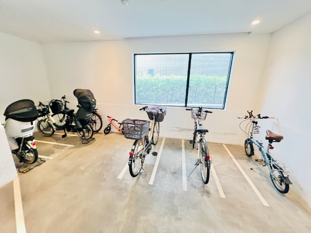 駐車場　駐輪場