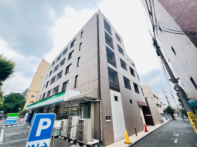 建物外観　オートロック付きマンションです