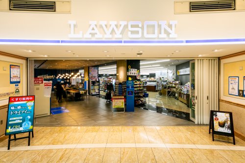 コンビニ　ローソン ゲートシティ大崎店（コンビニ）まで470m