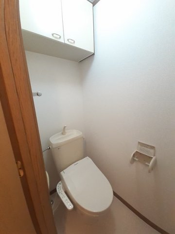 トイレ　清潔感のあるトイレです
