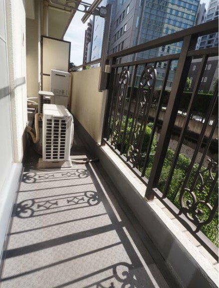 バルコニー　他部屋参考写真です。