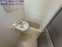 洗面設備　反転同型写真