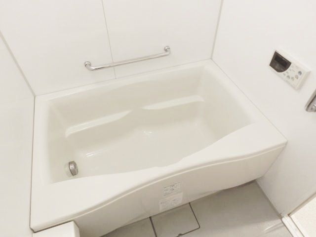 バス・シャワールーム　追い焚き機能付き