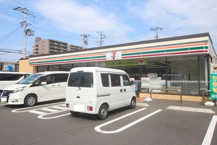 コンビニ　セブンイレブン　高砂１丁目店（コンビニ）まで950m