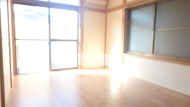 居室・リビング　６帖の洋室です。