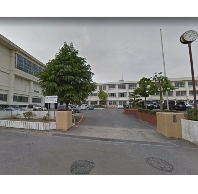 中学校　可児市立中部中学校（中学校）まで1685m