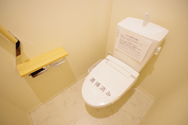 トイレ　落ち着いたトイレです