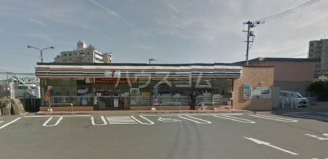 コンビニ　セブン‐イレブン 博多西春町４丁目店（コンビニ）まで147m