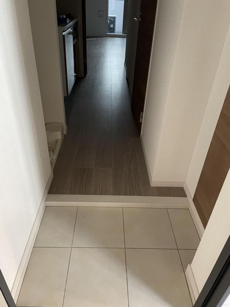 玄関　キッチン