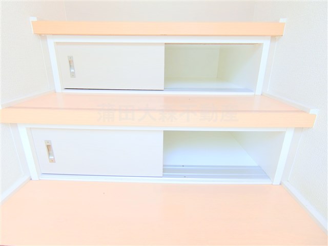 その他設備　階段下収納　靴箱！？