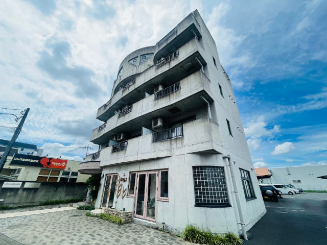 建物外観　オートロック付きマンション