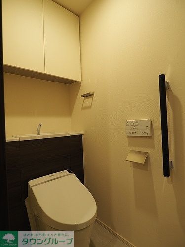 東京メトロ南北線 白金高輪駅 徒歩4分 45階建 築4年のトイレ写真