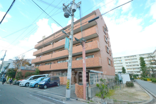 エクセレント高殿の外観写真