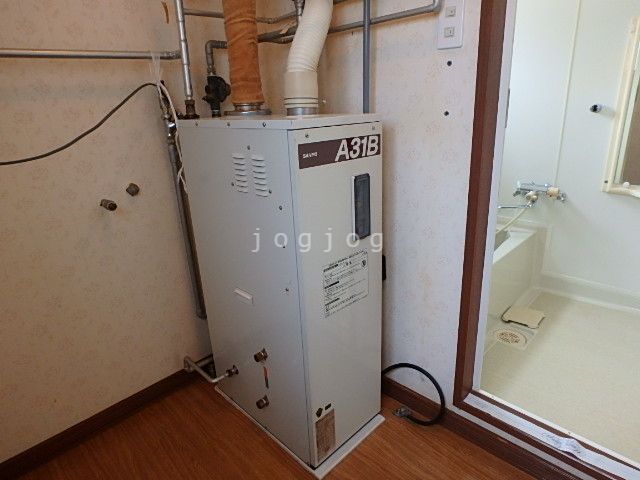 その他設備　給湯器