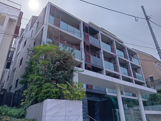 小田急線 下北沢駅 徒歩5分 築10年