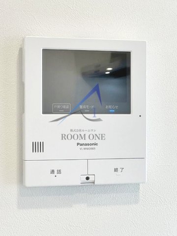 セキュリティ　モニター付きインターホンです。