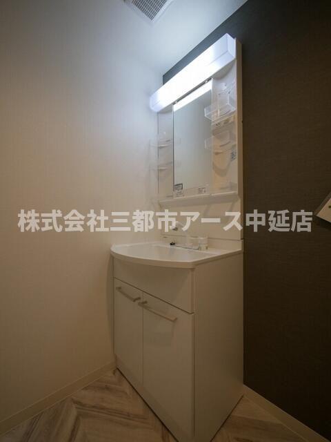 洗面設備　ＴＨＥ　ＣＬＡＳＳ　ＯＭＯＲＩ　ＲＥＳＩＤＥＮＣＥ　は三都市