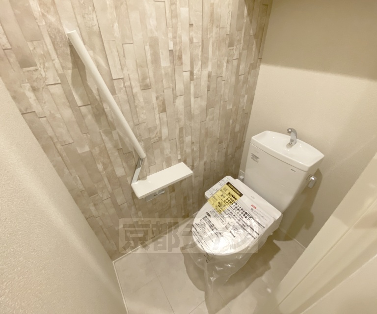 トイレ　洗浄機能付きトイレです。