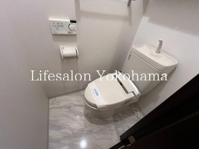 アーサクラスト横浜のトイレ写真