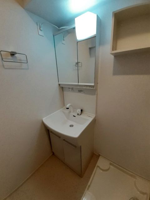 グランドプレステージG館の玄関写真