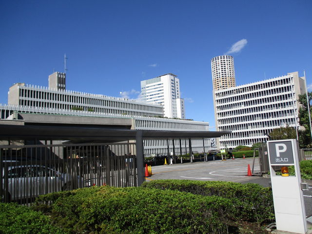 役所　目黒区役所（役所）まで604m