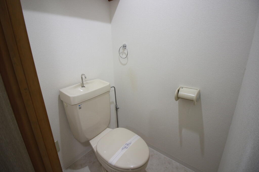VILLA VERDY 3番館のトイレ写真