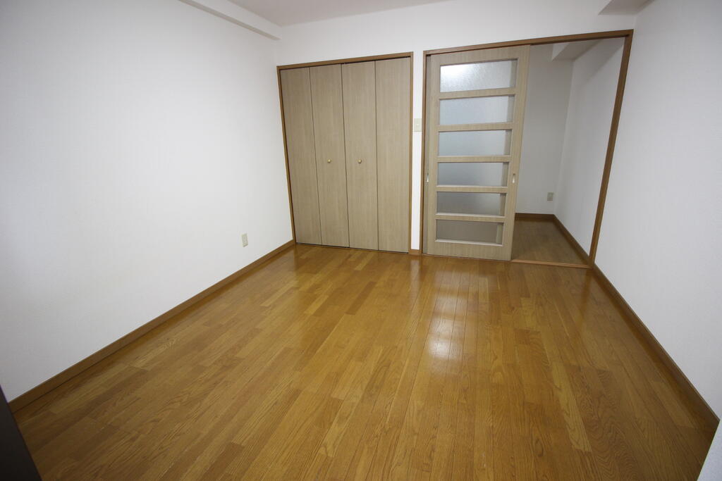 VILLA VERDY 3番館の居間写真