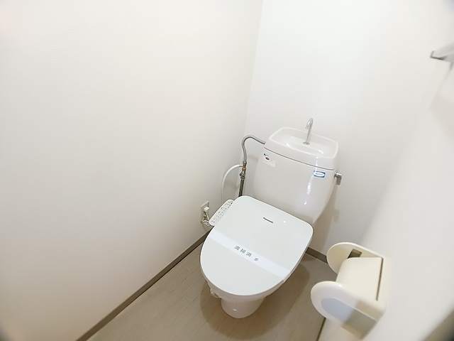 ガーデンシティ桜町E棟のトイレ写真