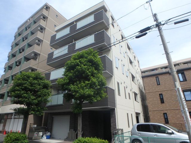建物外観　2014年完成♪