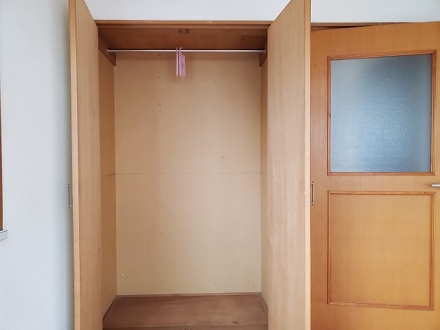 収納　しっかりとした居室付きの収納になります。