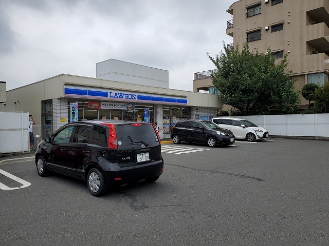 コンビニ　ローソン小平津田町三丁目店（コンビニ）まで80m
