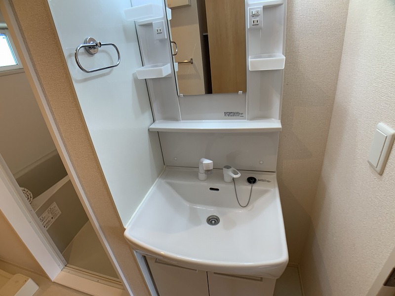 洗面設備　他室参考写真　洗髪洗面化粧台