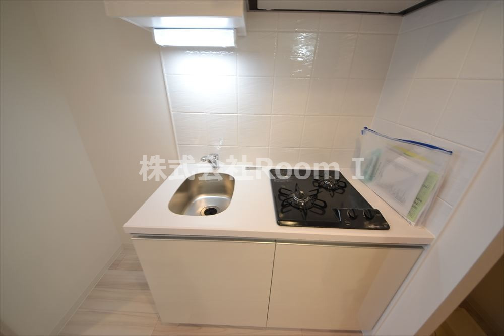 キッチン　コンパクトなキッチンで掃除もラクラク