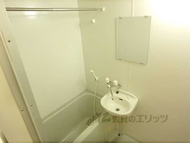 バス・シャワールーム　バス