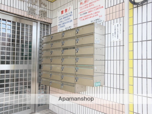 エントランス　駐車場