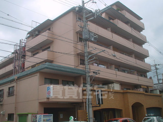京都市上京区小山町のマンションの建物外観