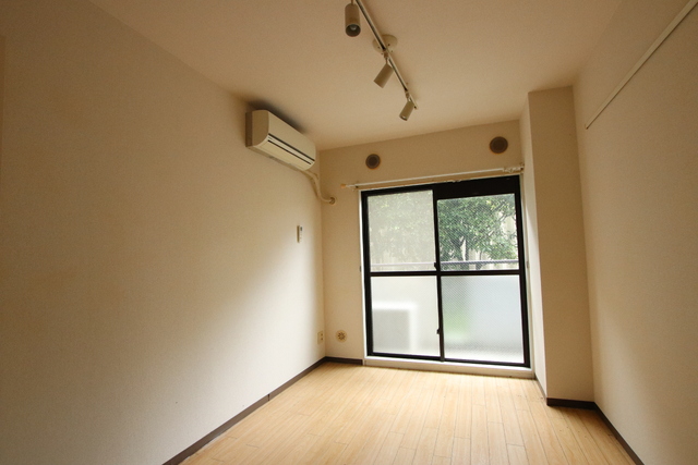 その他部屋・スペース　５．２帖の洋室♪