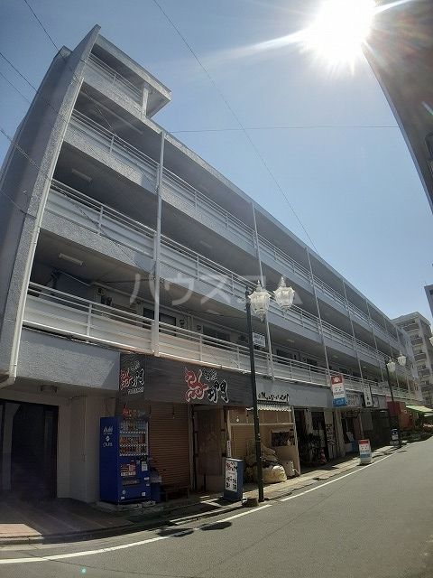 第一山田ビルの建物外観