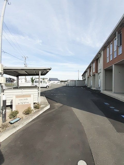 【加美郡加美町字矢越のアパートの駐車場】