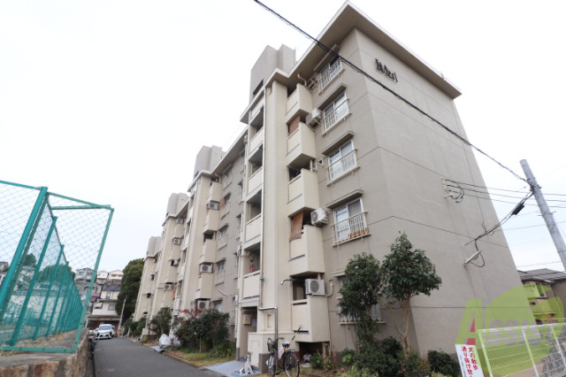 【神戸市長田区五位ノ池町のマンションの建物外観】