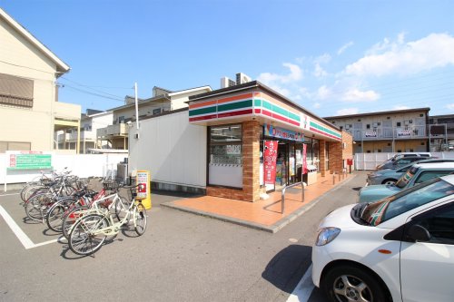 コンビニ　セブンイレブン つくば春日4丁目店（コンビニ）まで449m