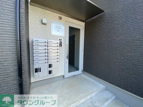 【さいたま市北区吉野町のアパートのエントランス】