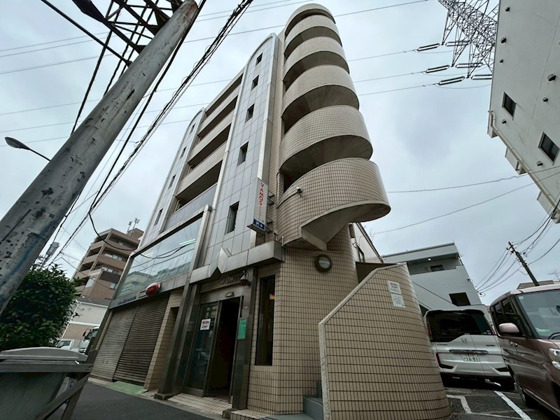 杉並区上高井戸のアパートの建物外観